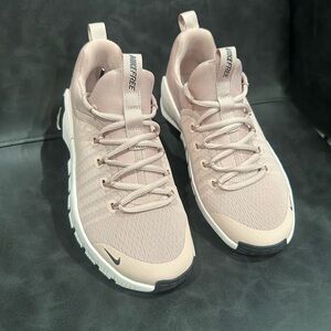 Nike Free Metcon 6 - New, Never worn - size 7